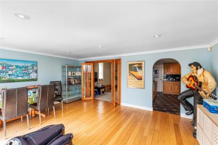 Living/Dining Room