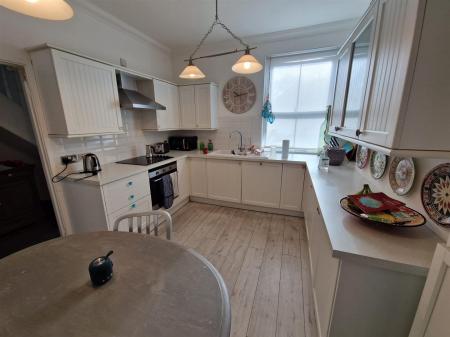 WhatsApp Image 2025-10-01 at 11.46.45_23bf3b19.jpg