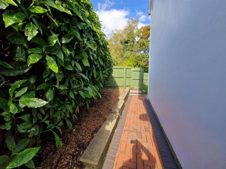 WhatsApp Image 2025-09-25 at 13.13.25_5ae9217a.jpg