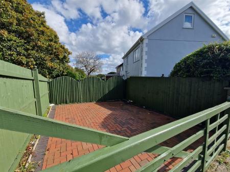 WhatsApp Image 2025-09-25 at 13.13.25_0c5164f9.jpg