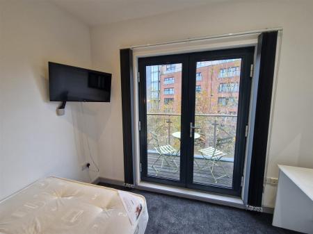 WhatsApp Image 2025-11-05 at 15.40.28_6425c15e.jpg