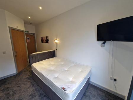 WhatsApp Image 2025-11-05 at 15.40.27_53d74ef2.jpg