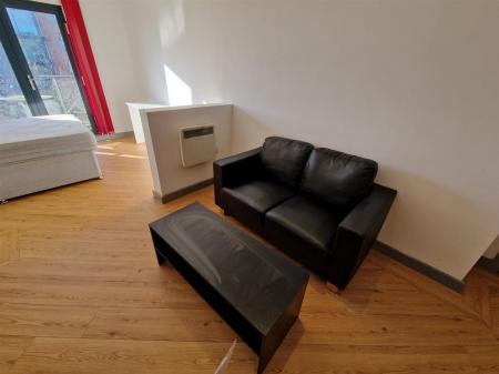 WhatsApp Image 2025-11-17 at 13.13.32_53aed83b.jpg