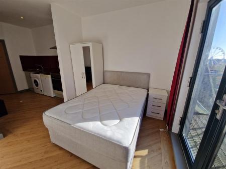 WhatsApp Image 2025-11-17 at 13.13.32_2229d67f.jpg