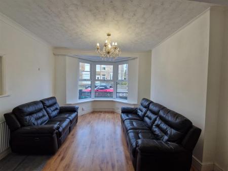 WhatsApp Image 2025-10-31 at 14.08.41_d9defda9.jpg