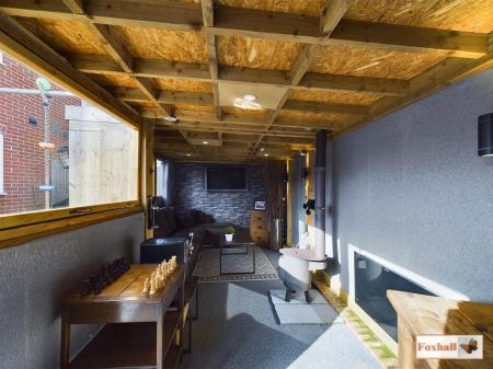 Cabin Room/Office