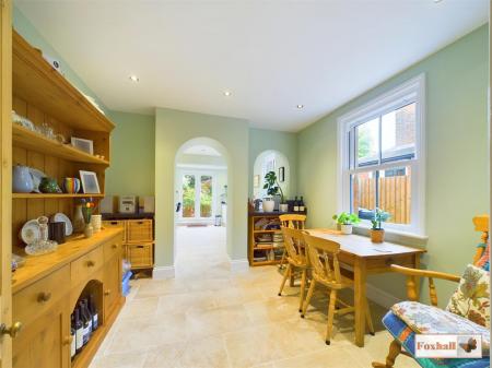 Kitchen/Breakfast Room