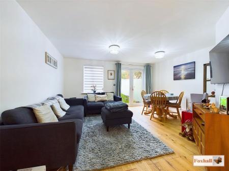 Open Plan Lounge / Kitchen / Dining Area