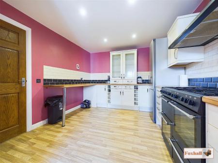 Kitchen / Breakfast Room