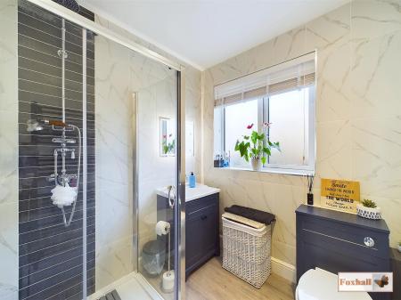 Family Shower Room