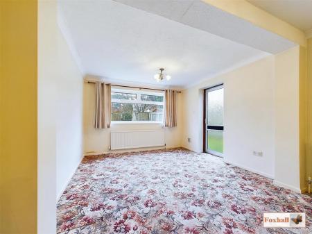 Lounge / Dining Room