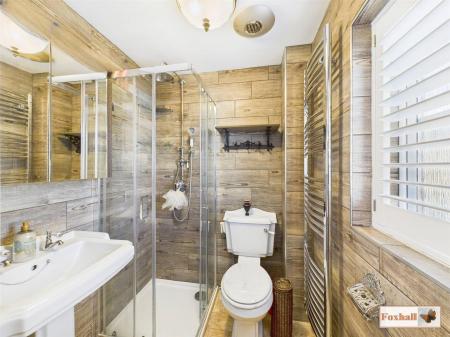 En-Suite Shower Room