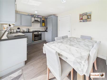 Kitchen / Diner