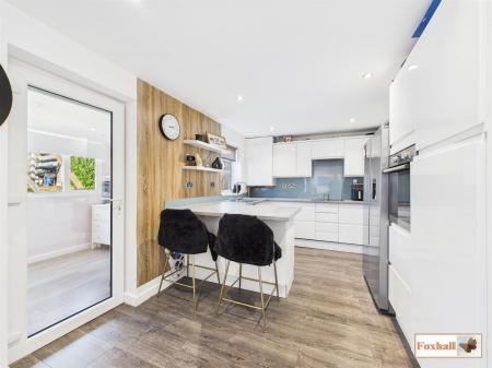Kitchen / Breakfast