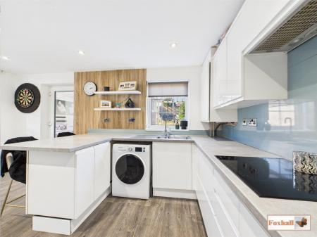 Kitchen / Breakfast