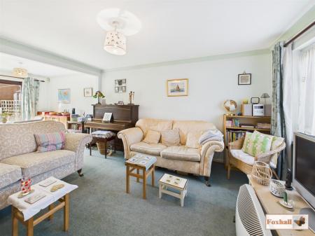 Lounge / Dining Room