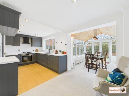 Kitchen Breakfast Room / Snug / Sun Room