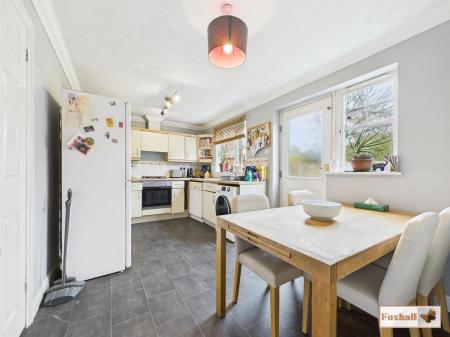 Kitchen / Breakfast Room