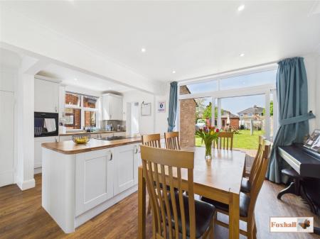 Kitchen / Diner