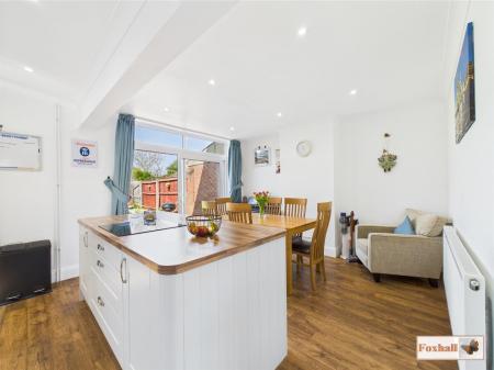 Kitchen / Diner