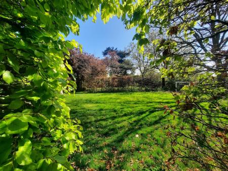 Rear Communal Garden