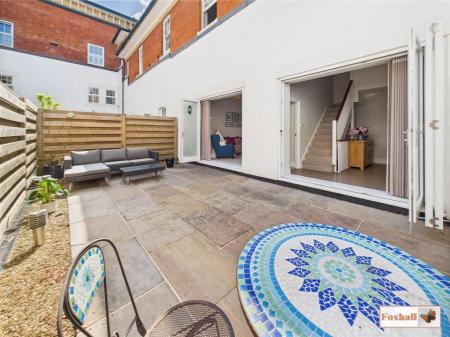 Courtyard Garden