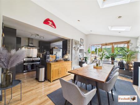 Diner / Family Area