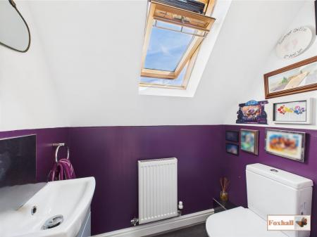 Second floor Cloakroom