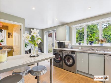 Kitchen/Breakfast Room