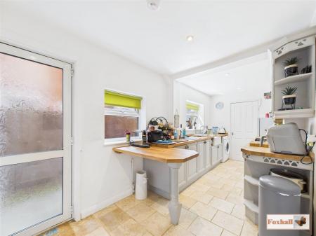 Kitchen / Breakfast Room