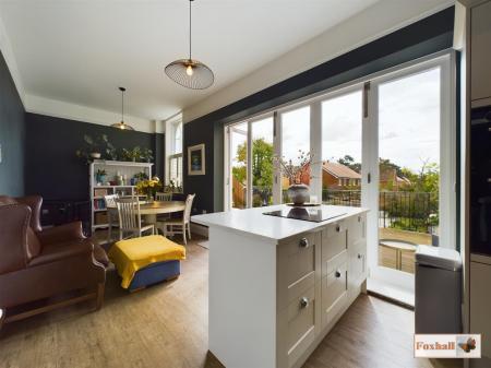 Kitchen/dining/Sitting Room