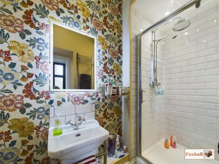 Shower Room/Cloakroom