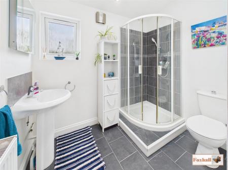 Downstairs Shower Room / Cloakroom