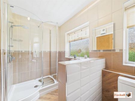 Luxury Shower Room