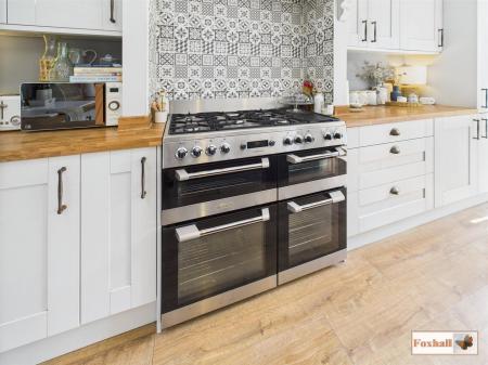 Kitchen / Dining / Sitting Area