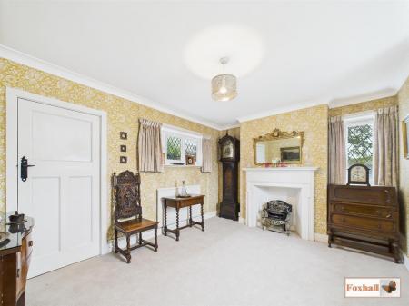 Sitting Room / Snug