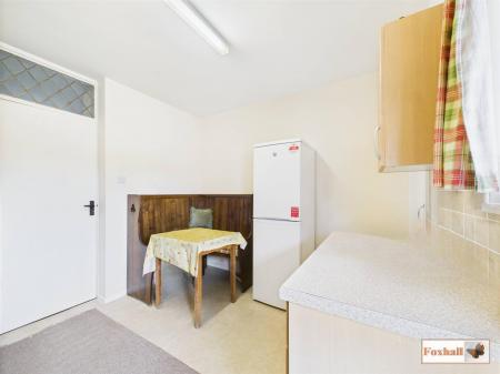 Kitchen / Breakfast Room
