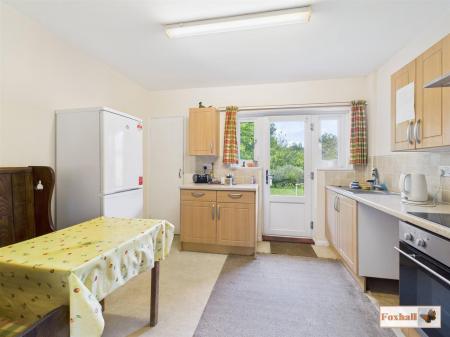 Kitchen / Breakfast Room
