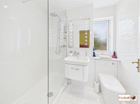 Family Shower Room