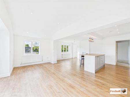 Kitchen / Diner / Breakfast / Lounge Area