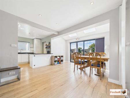 Open Plan Kitchen/ Dining / Living space
