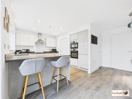 Open Plan Kitchen / Dining Room
