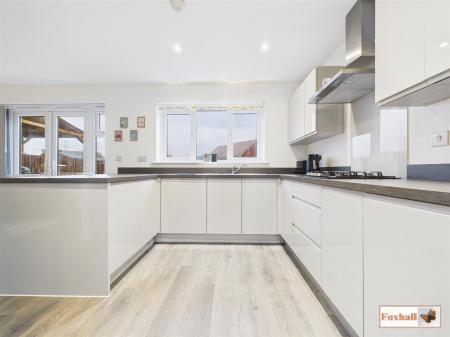 Open Plan Kitchen / Dining Room