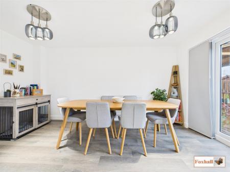 Open Plan Kitchen / Dining Room