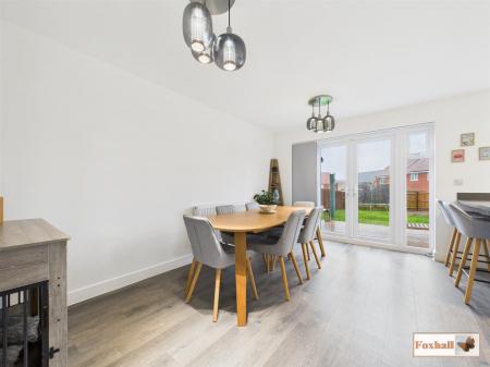 Open Plan Kitchen / Dining Room