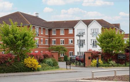 Gressland Court Front View.jpg