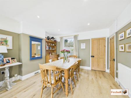 Lounge / Dining Room