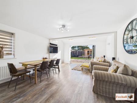 Kitchen / Dining / Family Area