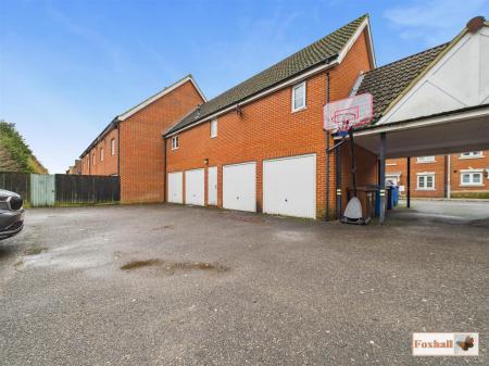 Garages & Storage Cupboard