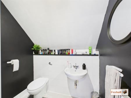 Second Cloakroom W.C.